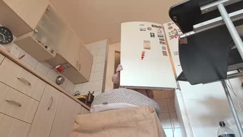 Snapshot of bethnorth chatting on 03/12/25, 11:20 bethnorth online show from 03/12/25, 11:20