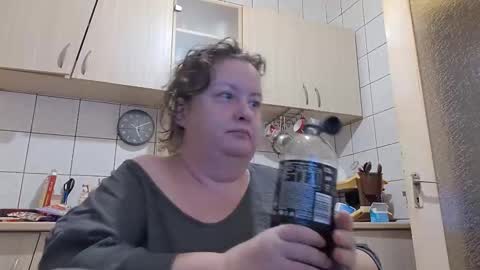 bethnorth online show from 10/11/25, 02:11