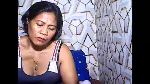 betty_83 online show from 06/09/26, 12:39