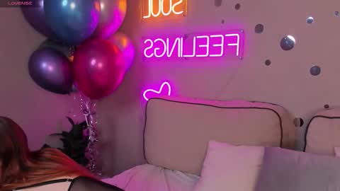 Snapshot of betty_nicolsson chatting on 09/22/25, 10:28 Eva online show from 09/22/25, 10:28