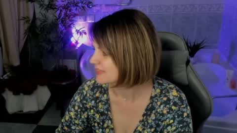 Snapshot of bettygibsonn chatting on 03/31/26, 08:04 Betty online show from 03/31/26, 08:04