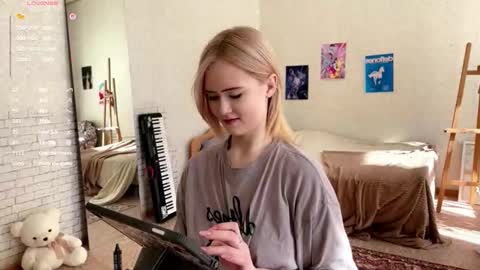 Hinata online show from 03/13/26, 04:30