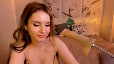 Betty online show from 02/11/25, 04:11