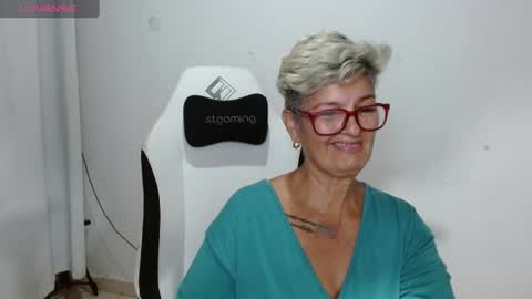 Snapshot of bety_cum3 chatting on 06/09/26, 12:28 bibiana online show from 06/09/26, 12:28