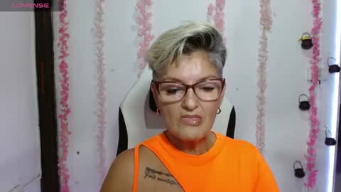 Snapshot of bety_cum3 chatting on 06/28/26, 12:22 bibiana online show from 06/28/26, 12:22