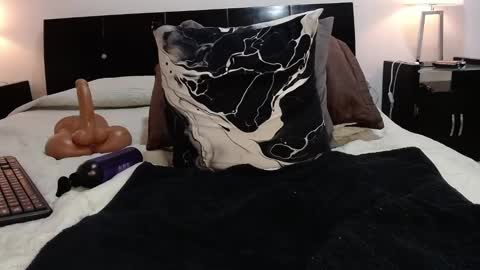 Catalina online show from 01/25/25, 08:42