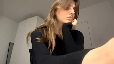 Lina online show from 05/04/26, 06:26