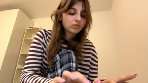Lina online show from 05/12/26, 05:43