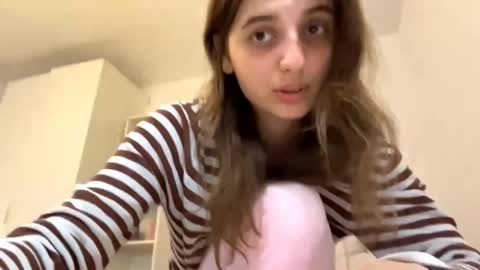 Lina online show from 05/24/26, 05:51