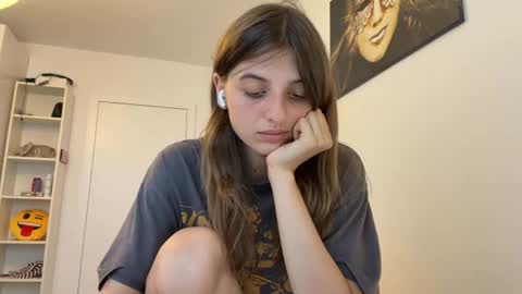 Snapshot of beulahweikert chatting on 08/02/26, 05:33 Lina online show from 08/02/26, 05:33