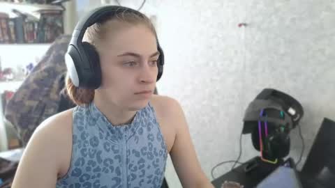 beverly_yay online show from 06/02/26, 06:48