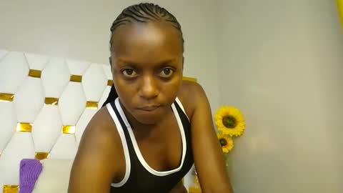 Snapshot of beverlyne5 chatting on 02/16/25, 11:05 beverly online show from 02/16/25, 11:05