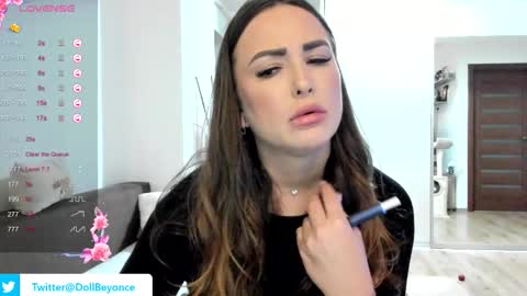 Snapshot of beyoncedoll chatting on 11/15/25, 08:16 BeyonceDoll Twitter DollBeyonce online show from 11/15/25, 08:16