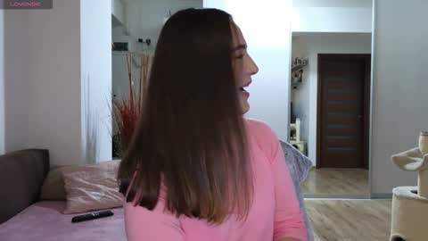   BeyonceDoll       Twitter DollBeyonce    online show from 02/25/26, 09:02