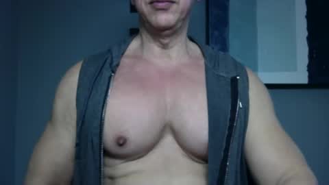 Snapshot of bgdkmuscleguy chatting on 01/26/25, 06:27 BGDKMUSCLEGUY - SELECTED BY CHATURBATE AS A TOP BROADCASTER FOR 2023 online show from 01/26/25, 06:27