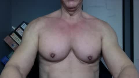 Snapshot of bgdkmuscleguy chatting on 10/19/25, 05:24 BGDKMUSCLEGUY - SELECTED BY CHATURBATE AS A TOP BROADCASTER FOR 2023 online show from 10/19/25, 05:24