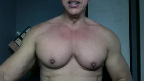 Snapshot of bgdkmuscleguy chatting on 11/14/25, 06:28 BGDKMUSCLEGUY - SELECTED BY CHATURBATE AS A TOP BROADCASTER FOR 2023 online show from 11/14/25, 06:28