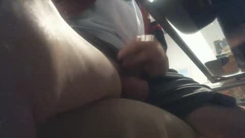 Snapshot of bgf32054 chatting on 01/17/26, 04:50 Bigfish123 online show from 01/17/26, 04:50