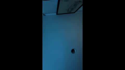 Snapshot of bgiamba21 chatting on 12/18/25, 07:47 bgiamba21 online show from 12/18/25, 07:47