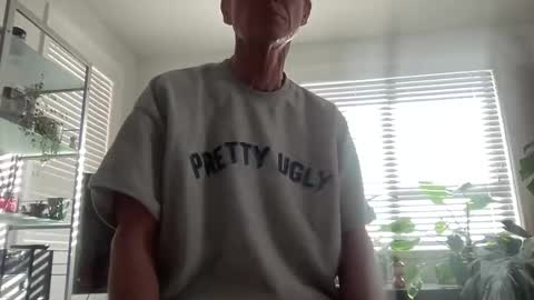 bgrade online show from 09/11/25, 08:42