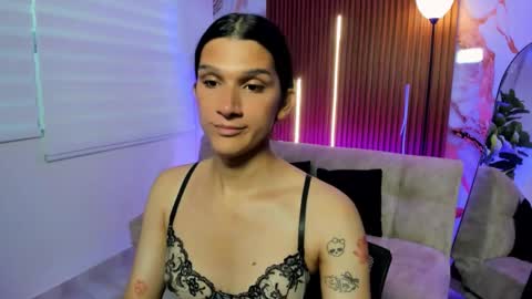 bianca_baldwin01 online show from 03/28/26, 09:47