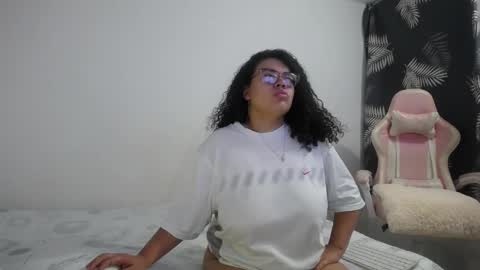 Bianca Tuesday to Sunday from 2am to 6am UTC-5 online show from 11/07/25, 09:31