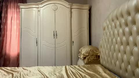 Snapshot of biancahuret chatting on 03/31/26, 05:41 Aya online show from 03/31/26, 05:41