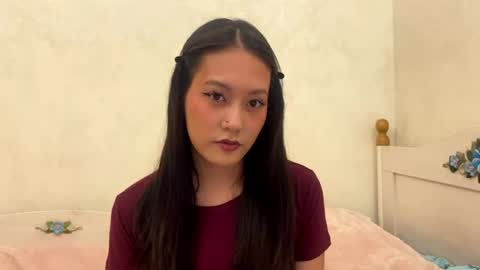 Snapshot of biancahuret chatting on 04/11/26, 05:17 Aya online show from 04/11/26, 05:17