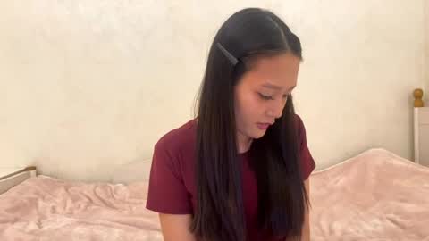 Snapshot of biancahuret chatting on 04/12/26, 06:29 Aya online show from 04/12/26, 06:29