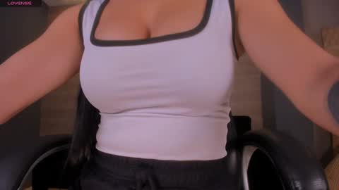 Bianca Pierce online show from 01/17/25, 11:49