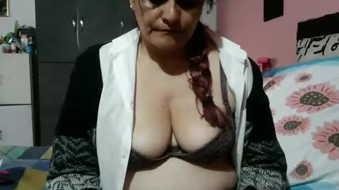 Snapshot of biancasteel chatting on 02/12/26, 08:37 biancasteel online show from 02/12/26, 08:37