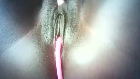 pretty online show from 03/05/25, 05:29