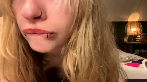 Ellie  online show from 03/10/26, 01:32