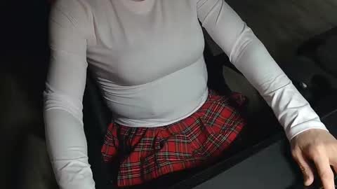 BiCDRachel online show from 10/27/25, 01:04