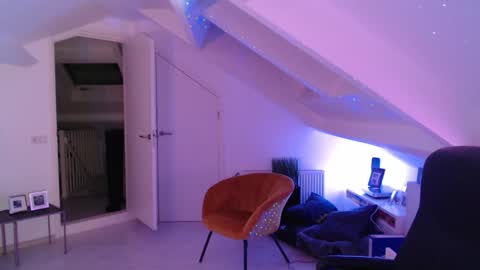 Bickel online show from 12/19/25, 02:51