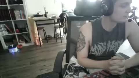 Snapshot of bicyclesocks chatting on 04/09/26, 12:43 bicyclesocks online show from 04/09/26, 12:43