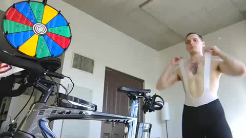 Snapshot of bicyclesocks chatting on 04/10/26, 12:38 bicyclesocks online show from 04/10/26, 12:38