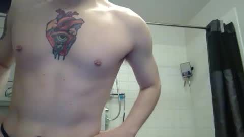 Snapshot of bicyclesocks chatting on 04/11/26, 01:37 bicyclesocks online show from 04/11/26, 01:37