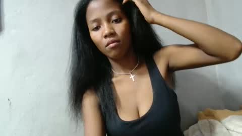 bienvenue987832 online show from 05/20/26, 12:11