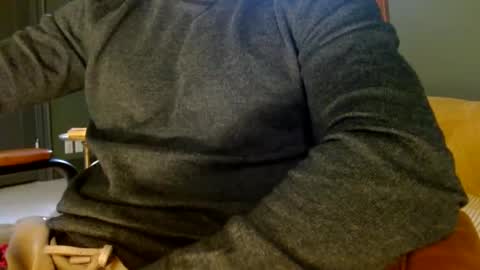 Snapshot of bifitboy chatting on 01/02/25, 06:12 Ryan online show from 01/02/25, 06:12