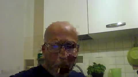 Snapshot of big23italy chatting on 06/14/26, 12:07 big23italy online show from 06/14/26, 12:07
