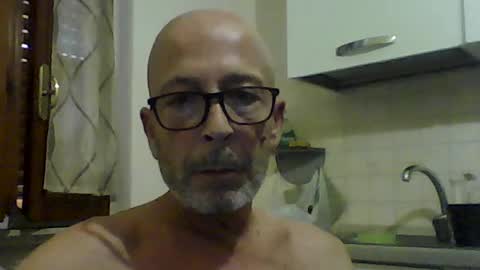 Snapshot of big23italy chatting on 07/09/26, 04:11 big23italy online show from 07/09/26, 04:11