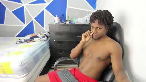 big_black11 online show from 12/22/25, 01:19