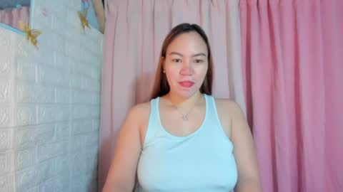 Snapshot of big_buttasian chatting on 06/25/26, 10:09 Grace - online show from 06/25/26, 10:09