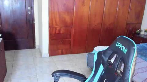 Snapshot of big_cockjughead chatting on 12/04/25, 02:59 Logan Sprouse online show from 12/04/25, 02:59