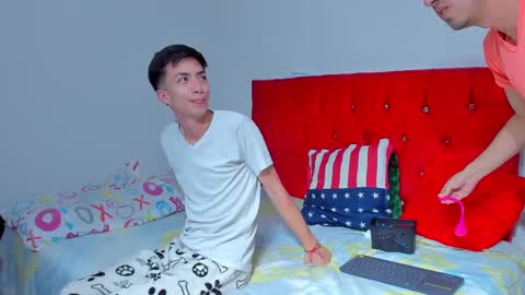 john and cris online show from 03/03/25, 03:19