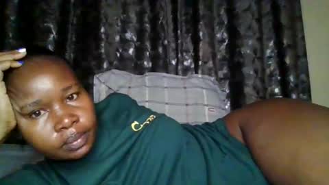 Snapshot of big_diva chatting on 07/13/26, 12:35 big_diva online show from 07/13/26, 12:35