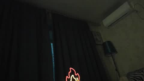 mom online show from 04/06/26, 11:05