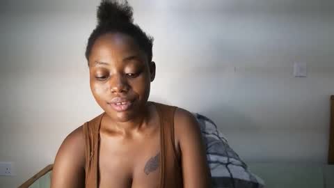 bigassmello_ online show from 04/09/26, 12:21