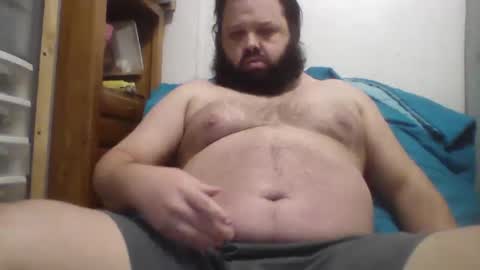 Snapshot of bigbear3287 chatting on 12/03/24, 05:42 Liam online show from 12/03/24, 05:42